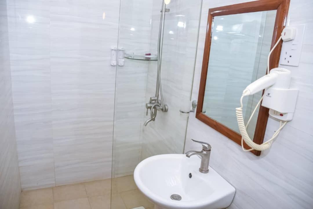 Red Sun Lodge Kokoni Ngambo Zewnętrze zdjęcie