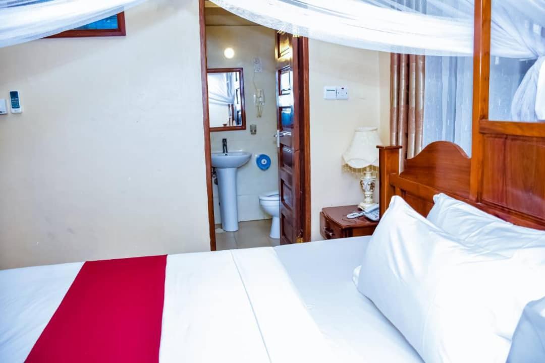 Red Sun Lodge Kokoni Ngambo Zewnętrze zdjęcie