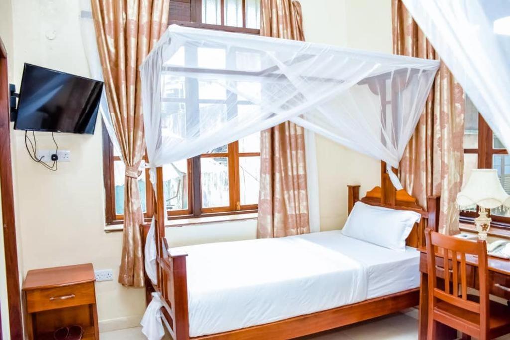 Red Sun Lodge Kokoni Ngambo Zewnętrze zdjęcie